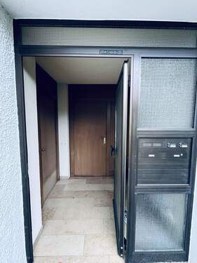 Haustüre - 1 Zimmer Mehrfamilienhaus, Wohnhaus zum Kaufen in Heilbronn