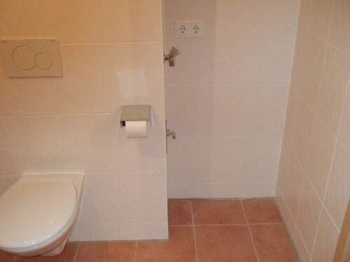 Platz für Waschmaschine + Trockner im eigenem Bad - 