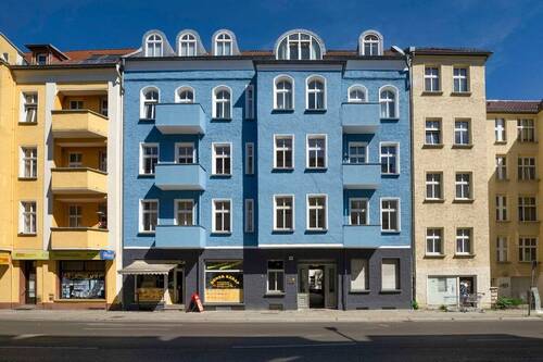 Fassade - Für Ihre Altersvorsorge: Gut vermietete 3-Zimmer-Wohnung im Weitlingkiez *PROVISIONSFREI*