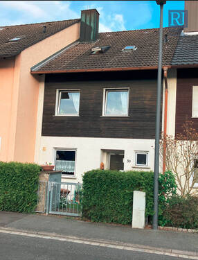 Außenansicht - 5 Zimmer Reihenmittelhaus zur Miete in Würzburg