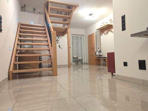 2 - 5 Zimmer Einfamilienhaus in Leer