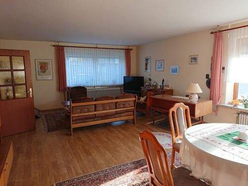 Wohn- und Esszimmer, Bild 2 - 