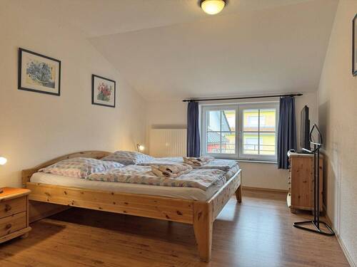 Schlafzimmer 3 im Dachgeschoss - 