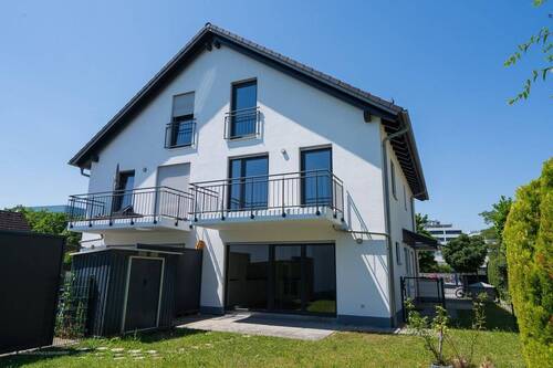 Ostansicht - ***Heike Borchers Immobilien***Individuelles Wohnen mit Doppelhaus-Charakter***