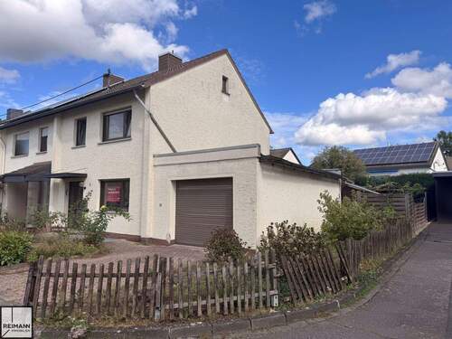 Hausansicht - 4 Zimmer Doppelhaushälfte zum Kaufen in Neuwied