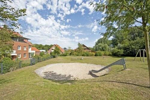 zur Wohnungseigentümergem. zugeh. Spielplatzanlage - 