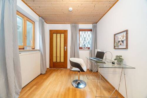 Büro UG - 