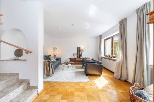 Wohnzimmer - 4 Zimmer Reihenendhaus in Putzbrunn