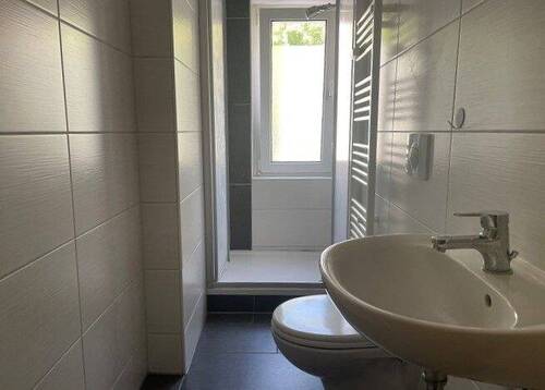 Beispielbild Bad - 2 Zimmer Etagenwohnung zur Miete in Oschersleben