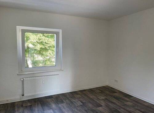 Beispielbild Wohnzimmer - Etagenwohnung mit 43,00 m² in Oschersleben zur Miete