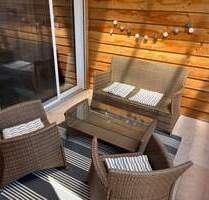 Wirklich seltene Gelegenheit für Großfamilie oder Handwerker und auch Investor. Anwesen mit drei Wohnungen, Hobbyraum und großer Halle. - Niederstetten