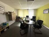 tolles und großes Büro 2.OG links - 