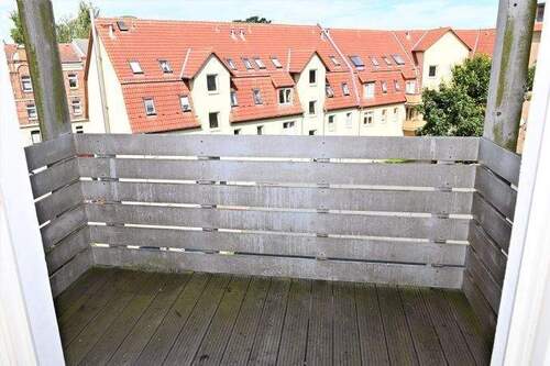 Balkon - Etagenwohnung mit 80,30 m&sup2; in Stralsund zur Miete