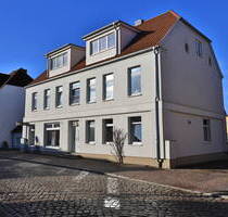 Mehrfamilienhaus mit verfügbarer Gewerbeeinheit! - Klütz