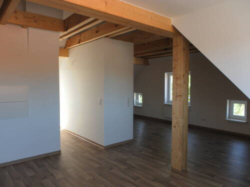 Wohn-/ Schlafbereich Dachgeschosswohnung (links) - 