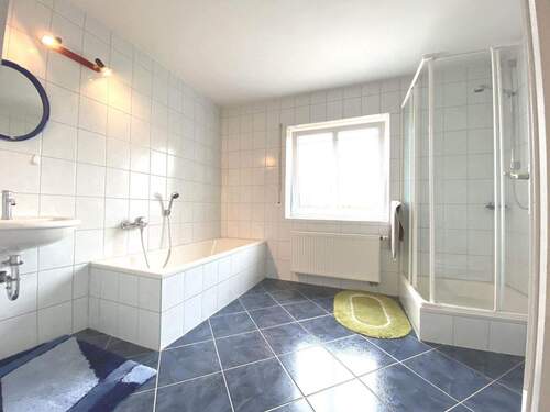 Tageslichtbad im OG - 