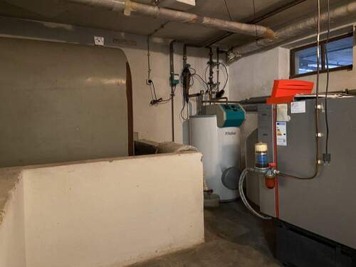 Heizraum mit Öltanks - 