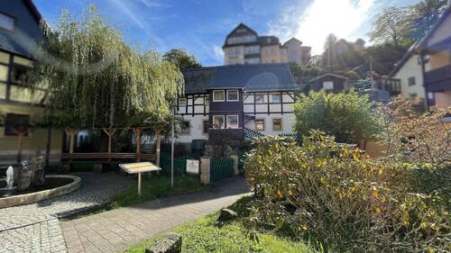 Haus 1 - Außenansicht - Investitionspaket im Herzen von Rathen