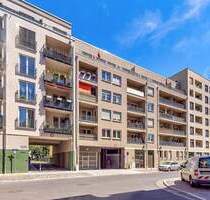 Dachterrasse, 2 Bäder, Fußbodenheizung, Übernahme EBK mgl. Hier bleiben kaum Wünsche offen. - Dresden Friedrichstadt