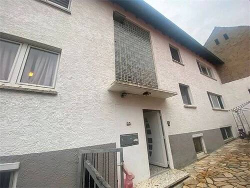 Mehrfamilienhaus Eingang - 