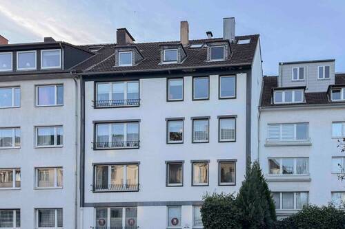 Vorderansicht - 3 Zimmer Etagenwohnung in Köln