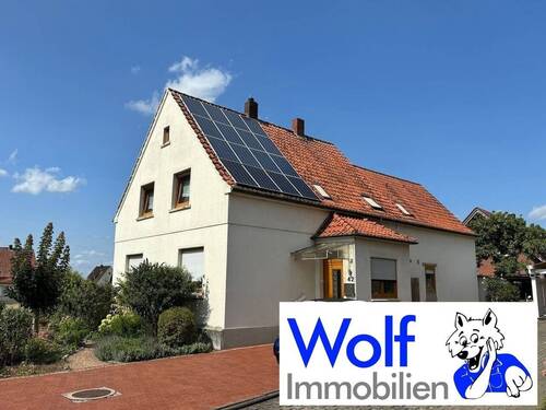 Strassenansicht - RESERVIERT !! Großzügiges 1-2 Familienhaus in ruhiger Lage von Südlengern !