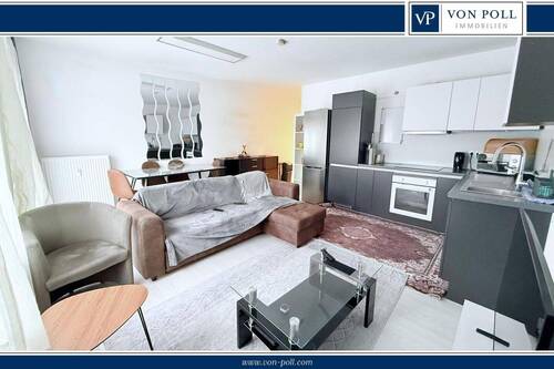 Küche und Wohnbereich - Großzügig geschnittene 2 Zimmer Wohnung