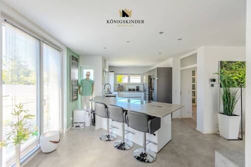 offener Küchenbereich - Bungalow mit 210,00 m&sup2; in Waiblingen zum Kaufen