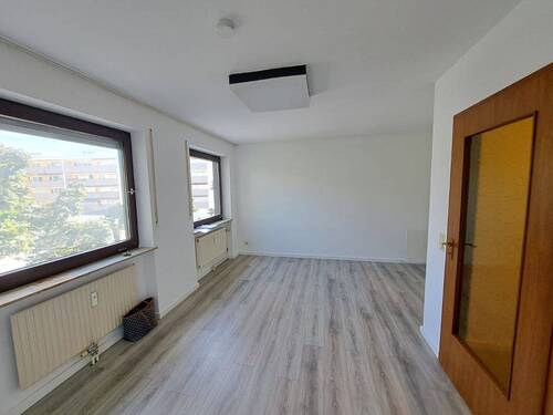 Wohnzimmer - Etagenwohnung mit 31,00 m&sup2; in Nürnberg zur Miete