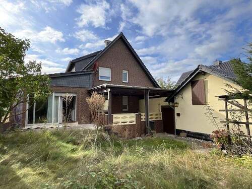 Gartenansicht - 1 - 5 Zimmer Einfamilienhaus in Wendeburg