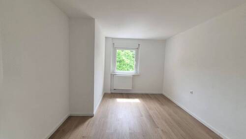 Schlafen - 3 Zimmer Etagenwohnung zur Miete in Singen (Hohentwiel)