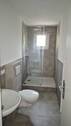 Bad mit Dusche - 