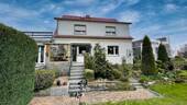 Terrassenseite - 5 Zimmer Einfamilienhaus in Großröhrsdorf