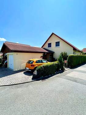 Hausansicht - 4 Zimmer Einfamilienhaus zum Kaufen in Freital