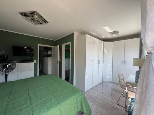 geräumiges Schlafzimmer - 