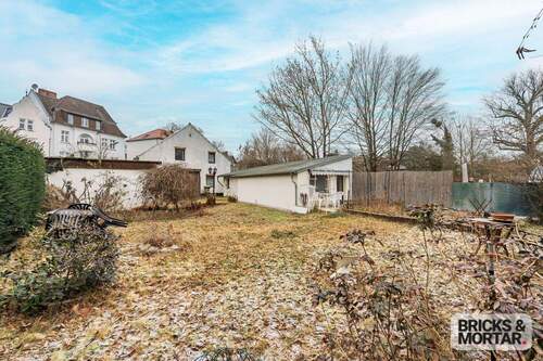 Willkommen in Ihrem neuen Zuhause - Ihr neues Zuhause in Wannsee - historisches Einfamilienhaus mit Bungalow& entzückender Gartenidylle