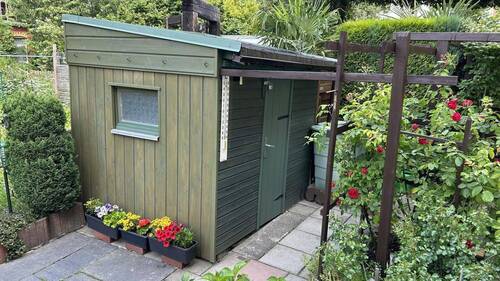 Kleines Gartenhaus - Mehrfamilienhaus, Wohnhaus mit 160,00 m&sup2; in Falkenstein zum Kaufen