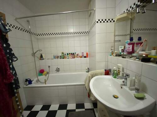 Badezimmer innenliegend - 