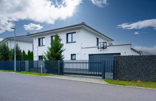 Hausansicht 2 - 5 Zimmer Einfamilienhaus zum Kaufen in Dallgow-Döberitz