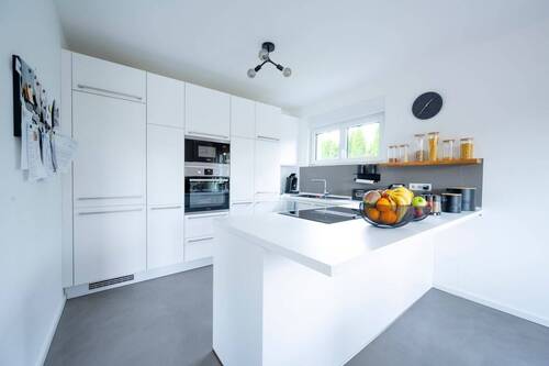 wertige Einbauküche 2 - 