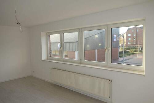 Wohnzimmer - 2-Zimmer Wohnung im Zentrum von Brunsbüttel