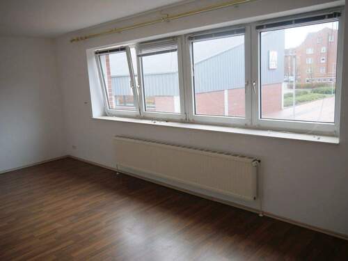 Wohnzimmer Bild 2 - 2 Zimmer Etagenwohnung zum Kaufen in Brunsbüttel