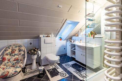 Badezimmer Dachgeschoss - 
