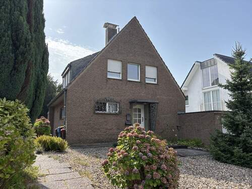 Straßenansicht - 
