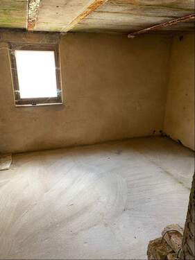 Raum im Keller (Terrasse) - 