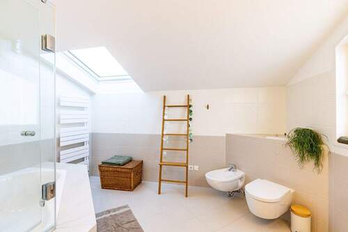 Tageslicht-Wannenbad 1 - 