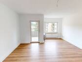 Ansicht I: Wohn- und Esszimmer - Lichtdurchflutete 2-Zimmer-Wohnung mit BALKON in fußläufiger Nähe zum Ufer des Main