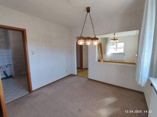 Wohn- und Esszimmer im Erdgeschoss - 