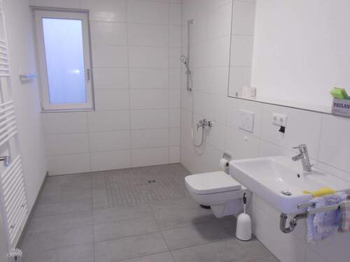 Das moderne Duschbad.JPG - 