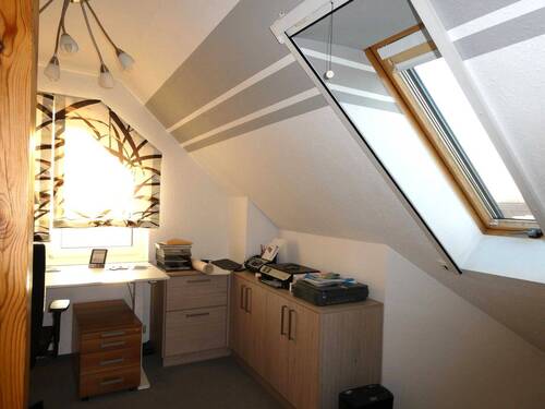 Kinderzimmer oder Büro.JPG - 